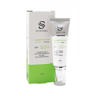 ضد آفتاب فیوژن واتر +SPF50 ضد آکنه سانیورا (بدون رنگ)